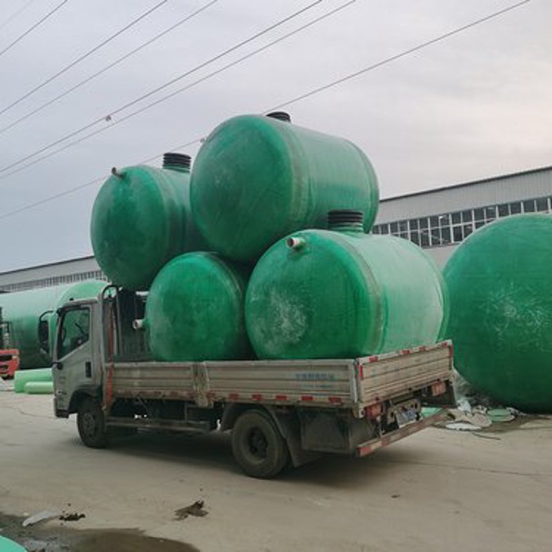 玻璃钢缠绕化粪池:污水处理的革新助手